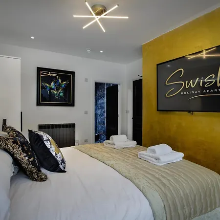 Swish Luxury Блэкпул