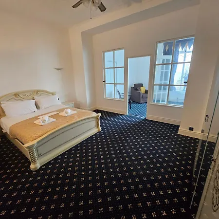 Hotel The President 3*