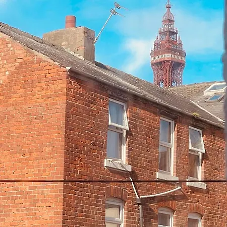 Double With Private Bathroom 16 Havelock Street - 6 * Blackpool