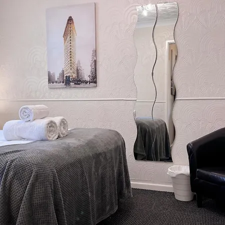 The Ascot 3* Blackpool