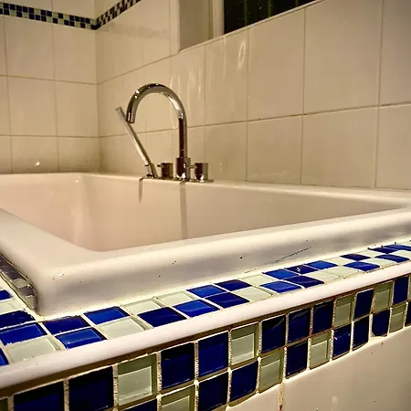 Holiday home Sleeps10-parking-garden-hottub-petfriendly Blackpool
