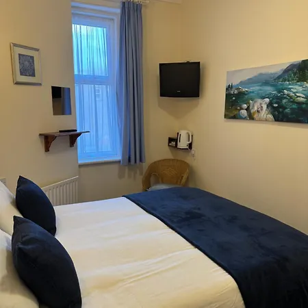 Marlow 3* Blackpool