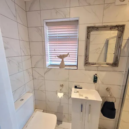 Nyaraló Tower - Hot Tub Sleeps 14