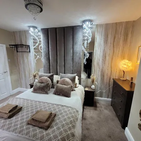 Tower - Hot Tub Sleeps 14 Nyaraló Blackpool