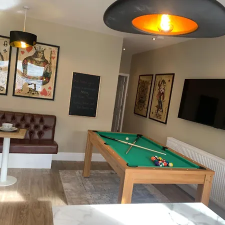 Tower - Hot Tub Sleeps 14 Nyaraló Blackpool