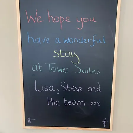 Tower - Hot Tub Sleeps 14 Blackpool