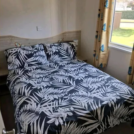 مكان تخييم Buckingham Breeze Haven Caravan Hire Marton Mere بلاكبول