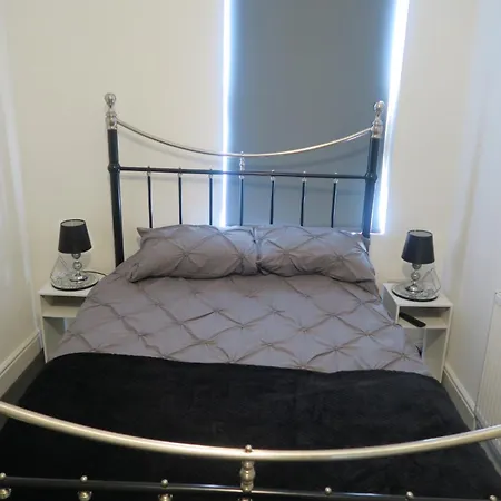 New 4 Bed House Close To Train Station And Town * Blackpool