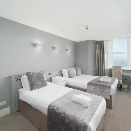 The Royal Boston By Compass Hospitality 3*
