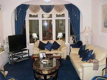 The Golden Sands 4*