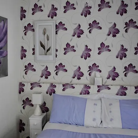 Cheers Bed & Breakfast Blackpool