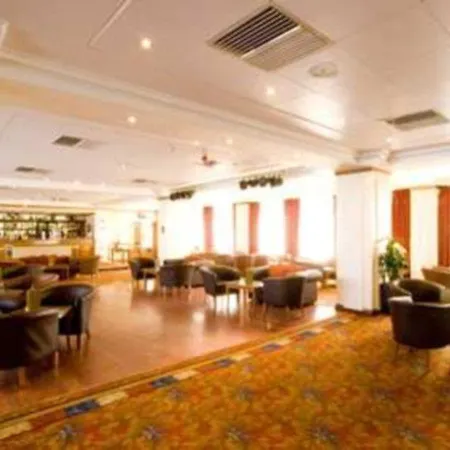 Hotell Grand 4*