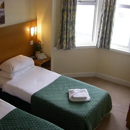 The Waldorf - Near Pleasure & Sandcastle Blackpool