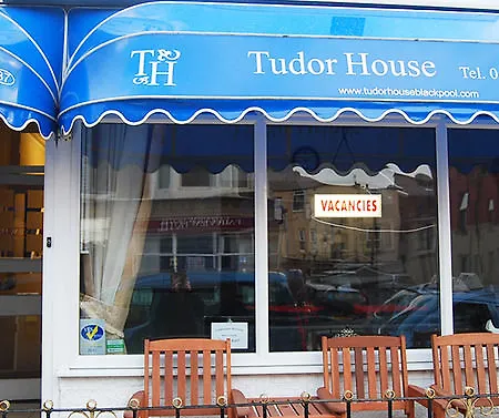 ホテル Tudor House 3*