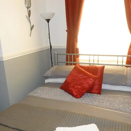 Canberra Guest House/hotel 3*