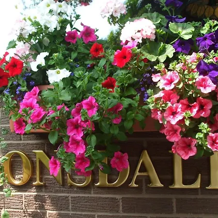 The Lonsdale Guest house Blackpool