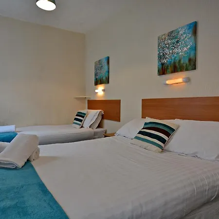 Barrons Bed & Breakfast Blackpool