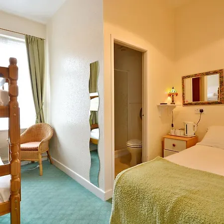 Bed & Breakfast Barrons Blackpool