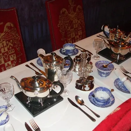 The Lonsdale Guest house 2*