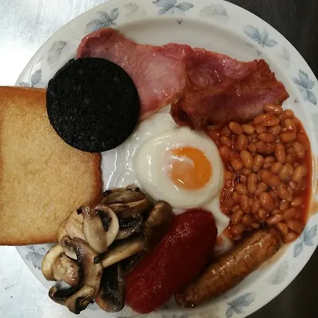 Lindum Guest house 2*