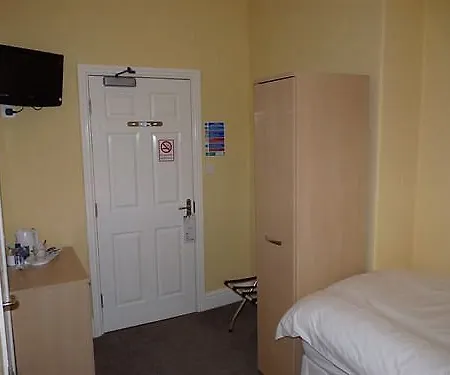 Parkroyal 4*
