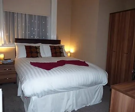 Parkroyal 4*