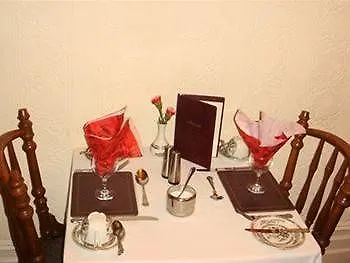 Holmeleigh Bed & Breakfast
