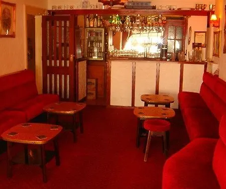 Holmeleigh Bed & Breakfast 3*