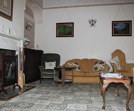 Ash - Hotell 3*