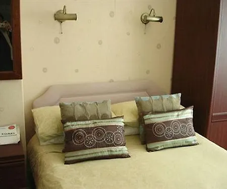 The Mackintosh Guest Блэкпул