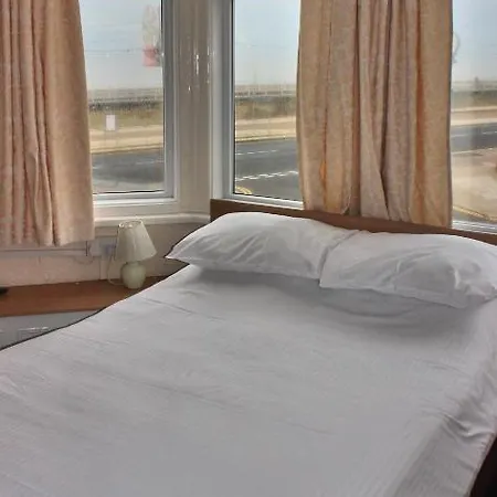 The Colwyn - Near Pleasure Hotel 2*