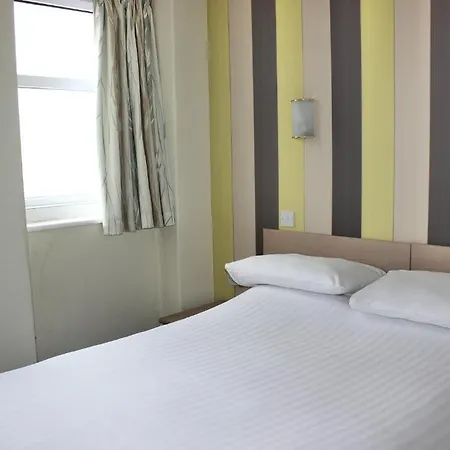 Hotel The Colwyn - Near Pleasure