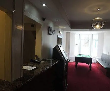 White House 2* Blackpool