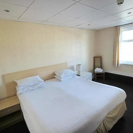 The Colwyn - Near Pleasure Hotel