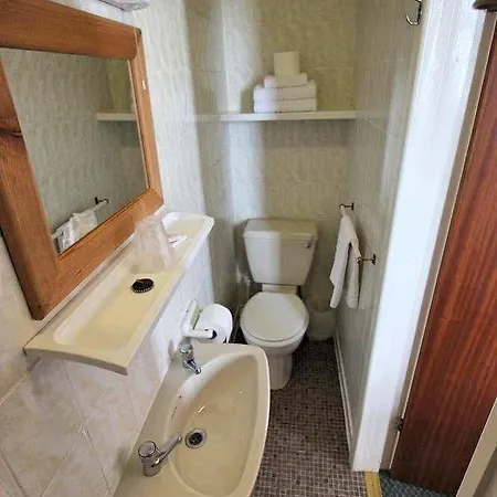 Hotel The Colwyn - Near Pleasure Blackpool