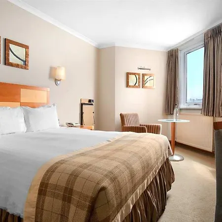 Grand 4* Blackpool