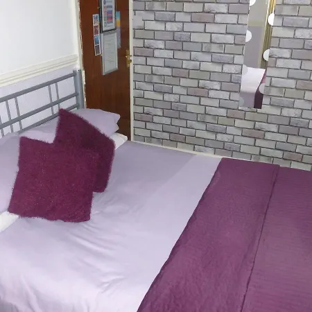 Canberra Guest House/hotel 3*