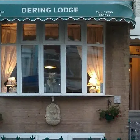 Dering Panzió