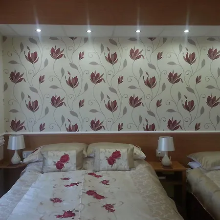 The Golden Sands 4*