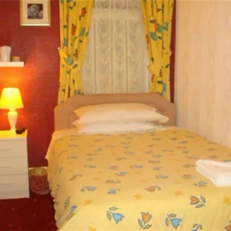 Bed & Breakfast Holmeleigh Blackpool