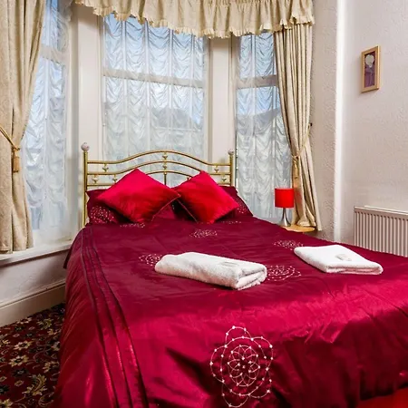 Holmeleigh Bed & Breakfast