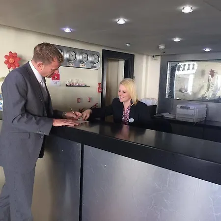 Hotel Tiffany's 3*
