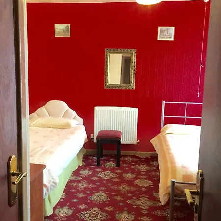 Отель The Stone House 2*