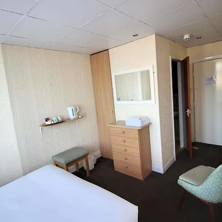 The Colwyn - Near Pleasure 2* Blackpool