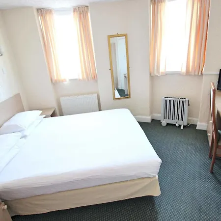 Hotel The Colwyn - Near Pleasure 2*