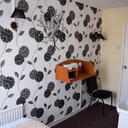 The Clarendon Showtel 2* Blackpool
