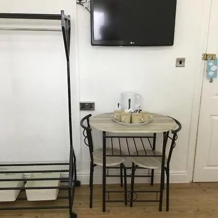 丹尼斯考特酒店 3* 黑潭
