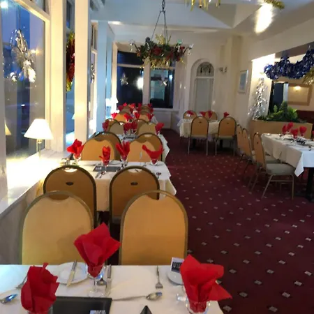 The Colwyn - Near Pleasure 2* Blackpool