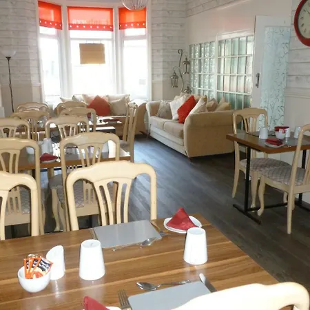 Гостевой дом Canberra Guest House/hotel Блэкпул