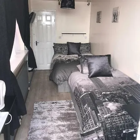 Alandene Bed & Breakfast 2*